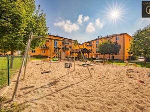 Prodej bytu 3+kk, Chrášťany, Oranžová, 67 m2