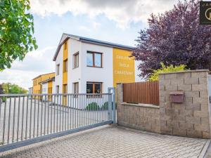 Prodej bytu 3+kk, Chrášťany, Oranžová, 67 m2