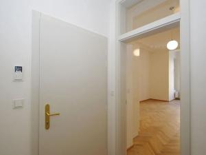 Pronájem bytu 2+kk, Praha - Vinohrady, Balbínova, 66 m2