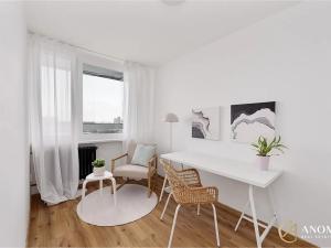 Prodej bytu 4+kk, Praha - Kobylisy, Třebenická, 73 m2