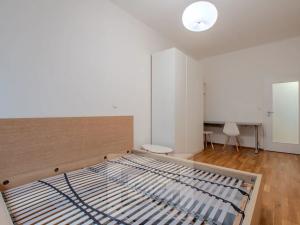 Pronájem bytu 2+kk, Praha - Vršovice, 28. pluku, 56 m2