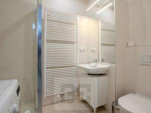 Pronájem bytu 2+kk, Praha - Vršovice, 28. pluku, 56 m2