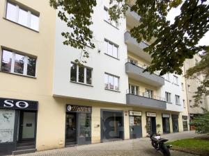 Pronájem bytu 2+kk, Praha - Vršovice, 28. pluku, 56 m2