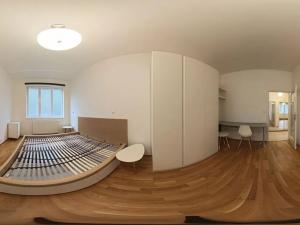 Pronájem bytu 2+kk, Praha - Vršovice, 28. pluku, 56 m2