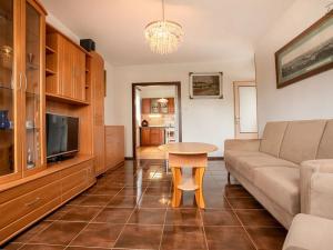 Prodej bytu 3+kk, Praha - Újezd nad Lesy, Malešovská, 65 m2
