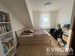 Pronájem bytu 2+kk, Plzeň - Jižní Předměstí, Politických vězňů, 38 m2