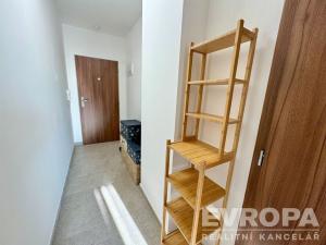 Pronájem bytu 2+kk, Plzeň - Jižní Předměstí, Politických vězňů, 38 m2