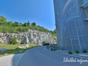 Pronájem bytu 2+kk, Brno - Komín, Bystrcká, 49 m2