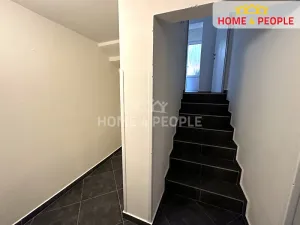 Pronájem bytu 2+kk, Plzeň, Úslavská, 48 m2