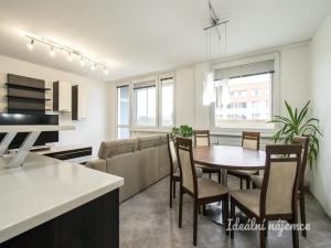 Pronájem bytu 3+kk, Praha - Modřany, Hausmannova, 70 m2