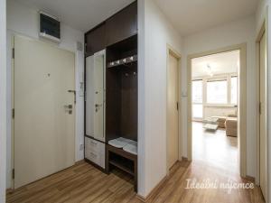 Pronájem bytu 3+kk, Praha - Modřany, Hausmannova, 70 m2