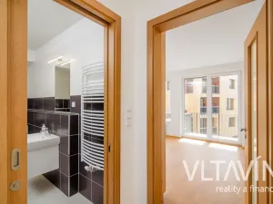 Pronájem bytu 2+kk, Praha - Ruzyně, Stočesova, 54 m2