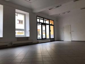 Pronájem obchodního prostoru, Pelhřimov, Nádražní, 77 m2