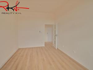 Prodej bytu 3+1, Veltrusy, Komenského, 65 m2