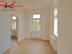 Prodej bytu 3+1, Veltrusy, Komenského, 65 m2