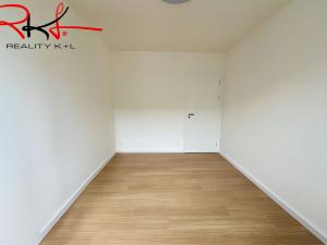 Pronájem bytu 2+kk, Praha, Čakovická, 42 m2