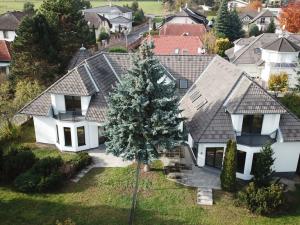 Prodej vícegeneračního domu, Šestajovice, Ve Vilkách, 460 m2