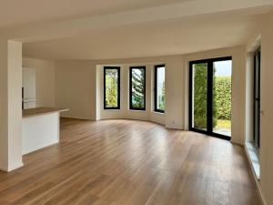 Prodej rodinného domu, Šestajovice, Ve Vilkách, 230 m2