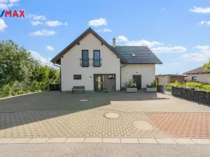 Prodej rodinného domu, Stěžery - Stěžírky, 215 m2