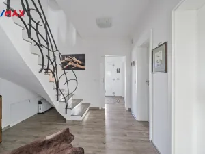 Prodej rodinného domu, Stěžery - Stěžírky, 215 m2