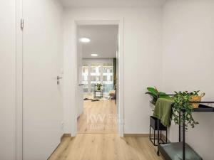 Pronájem bytu 1+kk, Praha - Hloubětín, Poděbradská, 33 m2