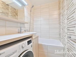 Pronájem bytu 2+kk, Brno, Bořetická, 40 m2