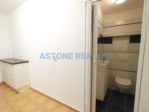Prodej bytu 1+kk, Praha - Prosek, Pískovcová, 35 m2