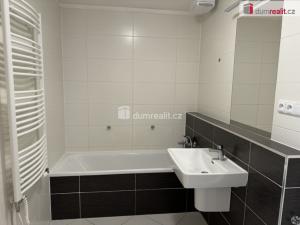 Pronájem bytu 3+kk, Praha - Dolní Měcholupy, Honzíkova, 86 m2