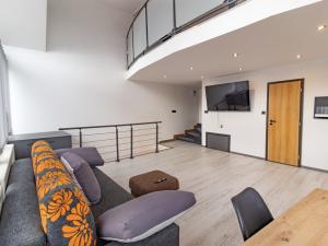 Pronájem bytu 2+kk, Sušice, nábřeží Karla Houry, 60 m2