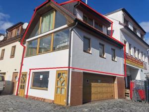 Pronájem bytu 2+kk, Sušice, nábřeží Karla Houry, 60 m2