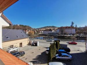Pronájem bytu 2+kk, Sušice, nábřeží Karla Houry, 60 m2