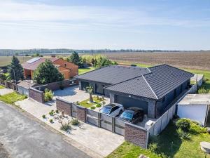 Prodej rodinného domu, Opolany, 241 m2