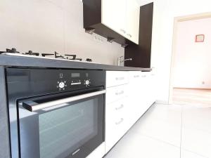 Pronájem bytu 2+kk, Praha - Smíchov, Na Václavce, 46 m2