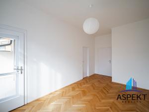 Pronájem bytu 2+1, Praha - Bubeneč, Ovenecká, 55 m2
