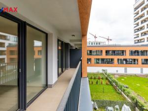 Prodej bytu 2+kk, Praha - Hloubětín, Poděbradská, 56 m2