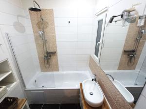 Prodej bytu 2+kk, Plzeň - Jižní Předměstí, Chelčického, 64 m2
