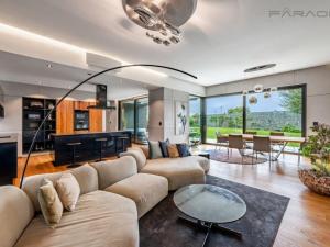 Prodej vily, Praha - Hostivař, U Švehlova altánu, 400 m2