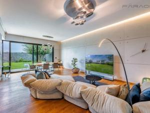 Prodej vily, Praha - Hostivař, U Švehlova altánu, 400 m2
