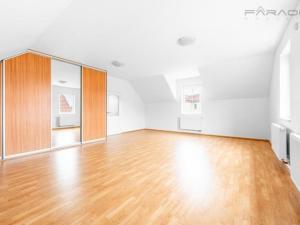 Pronájem rodinného domu, Průhonice, 400 m2