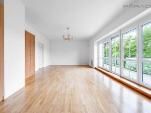 Pronájem rodinného domu, Průhonice, 350 m2