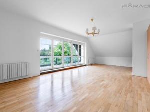 Pronájem rodinného domu, Průhonice, 350 m2