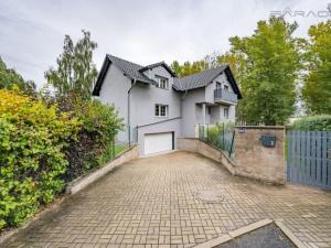 Pronájem rodinného domu, Průhonice, 300 m2