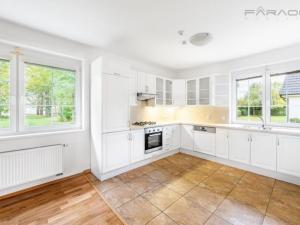 Pronájem rodinného domu, Průhonice, 300 m2