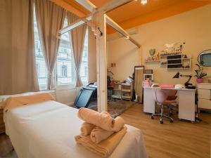 Pronájem obchodního prostoru, Praha - Josefov, Kaprova, 22 m2