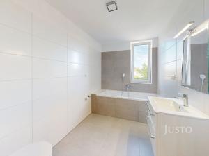 Pronájem bytu 2+kk, České Budějovice - České Budějovice 6, Ant. Janouška, 47 m2