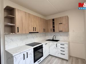 Prodej bytu 4+1, Tábor, Bukurešťská, 84 m2