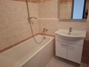 Pronájem bytu 3+1, Brno, Oderská, 74 m2
