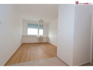 Pronájem bytu 2+kk, Praha - Kamýk, Pšenčíkova, 43 m2