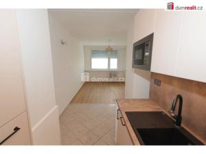 Pronájem bytu 2+kk, Praha - Kamýk, Pšenčíkova, 43 m2