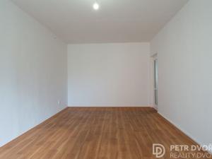 Pronájem bytu 2+1, Praha - Malešice, Ovčárská, 55 m2